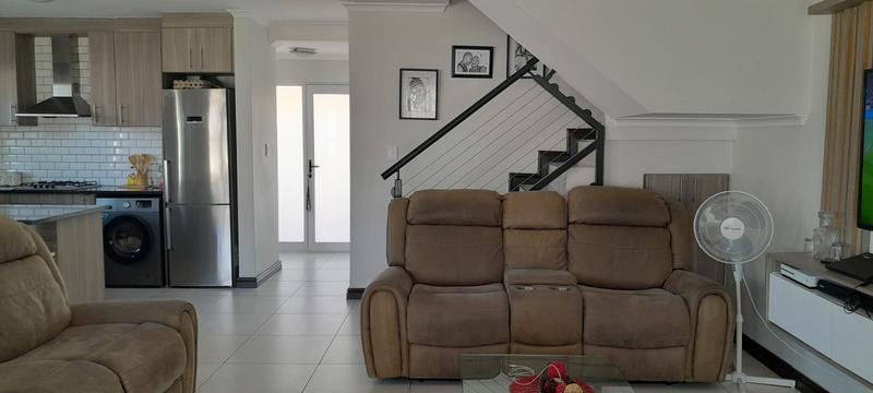 3 Bedroom Property for Sale in Buhrein Western Cape